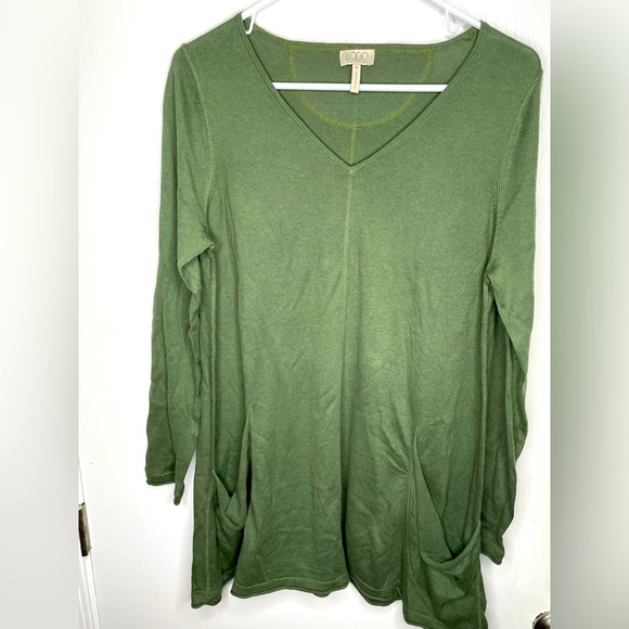 LOGO by Lori Goldstein Sweaters - Olive green V Neck sweater by Lori Goldstein (LOGO). Size Medium